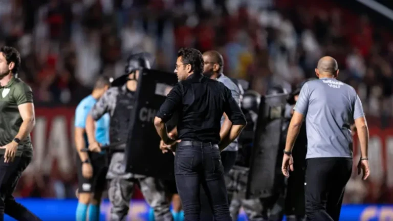América dispara contra ação policial em jogo da Série B