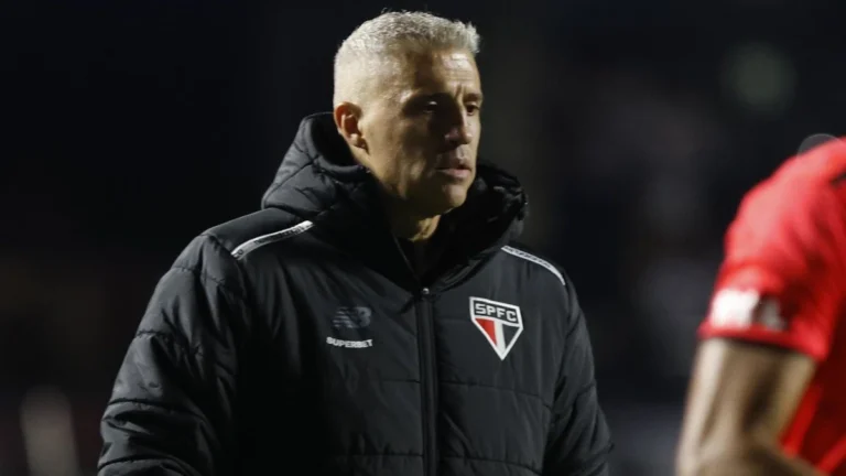 Após eliminação, Crespo defende Luciano: “A qualidade não tem discussão”