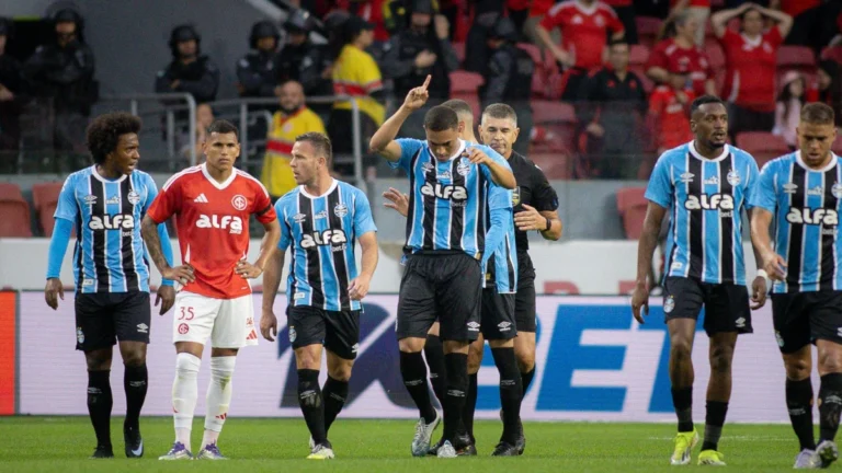 Grêmio volta a vencer GreNal após dois anos; veja retrospecto