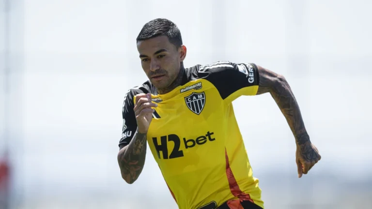 Dudu, do Atlético-MG, recorda relação com ídolo do Milan: “Me dava moral”