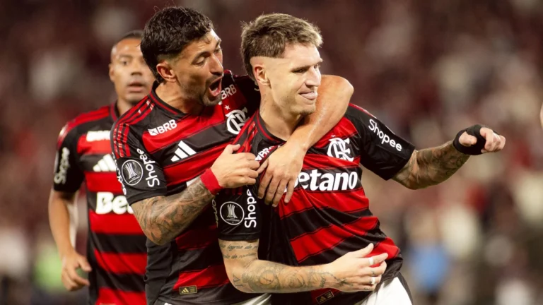 Libertadores: Flamengo vence Estudiantes, mas vacila e deixa duelo aberto