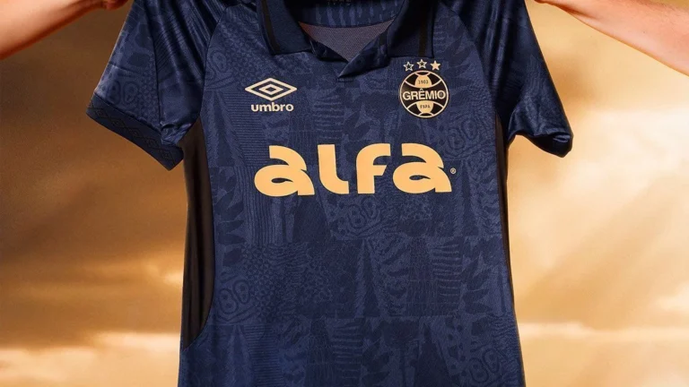 Grêmio lança terceiro uniforme com inspiração gaúcha; veja fotos