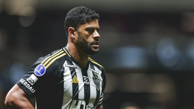 Hulk abre o jogo sobre futuro no Atlético-MG: “Vai ser uma conversa”