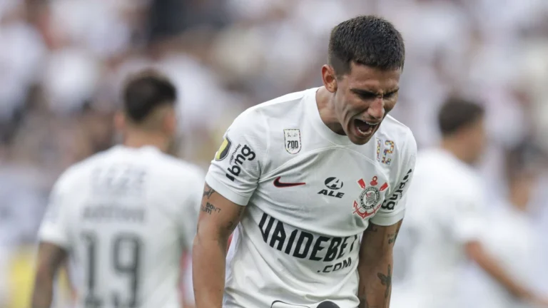 Corinthians é condenado no CAS e terá que pagar R$ 40 milhões para Rojas