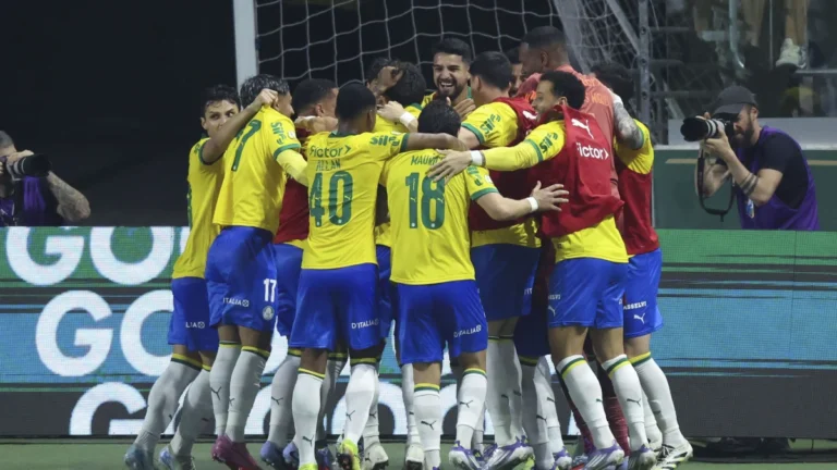 Com dois de Andreas Pereira, Palmeiras goleia o Fortaleza pelo Brasileiro