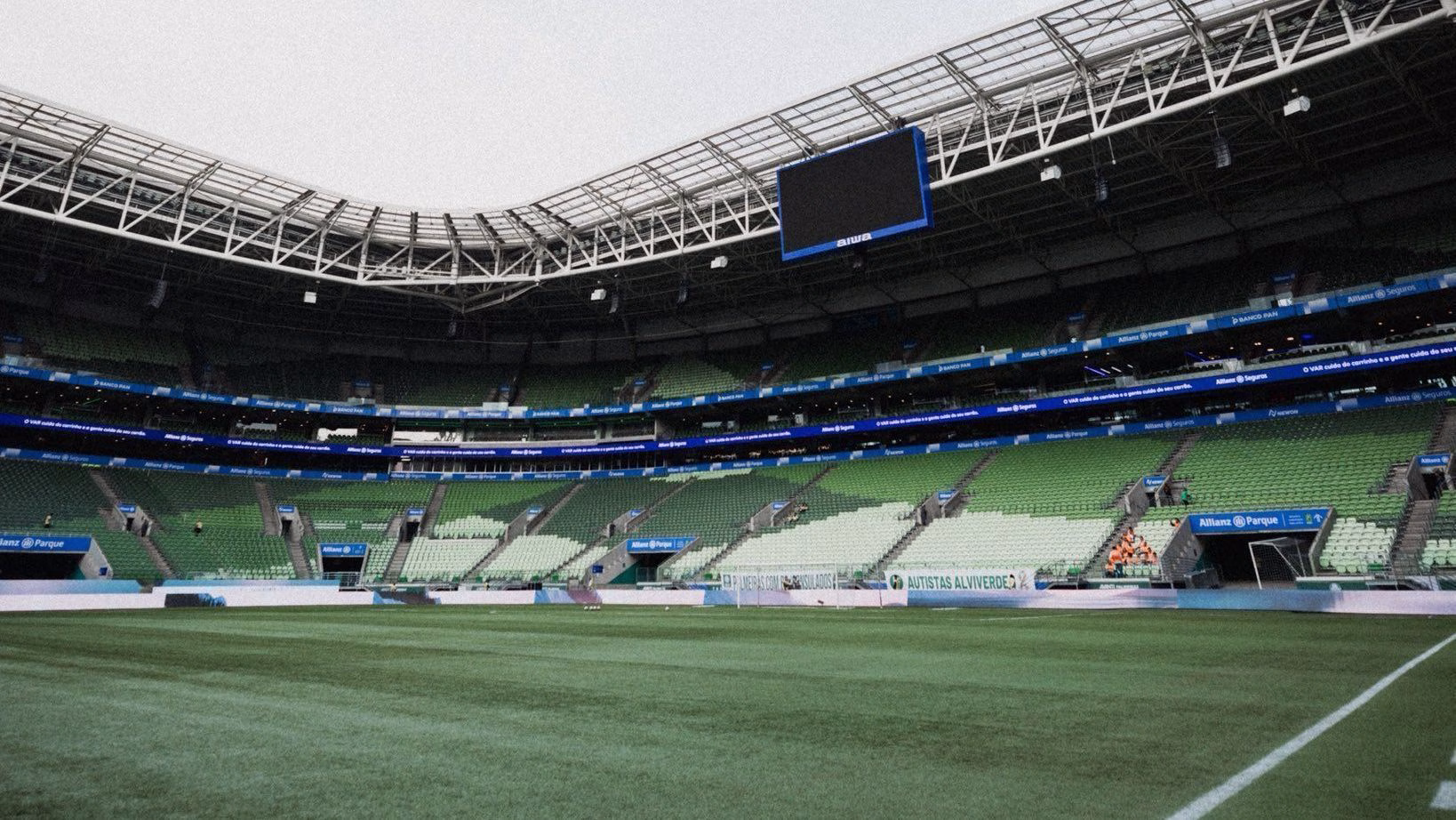 Palmeiras x Juventude: escalações e onde assistir ao jogo do Brasileiro