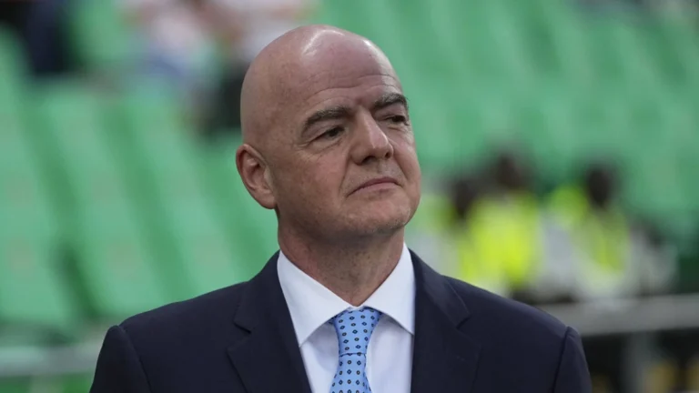 Infantino reage a caso de racismo em jogo sub-12 no Brasil: “Estou enojado”