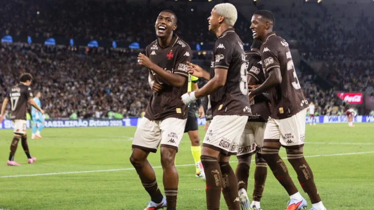 Classificação do returno tem Vasco em terceiro e Atlético-MG em último