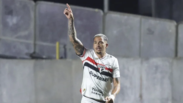 Brasileirão: Flamengo tropeça fora de casa e São Paulo volta a vencer