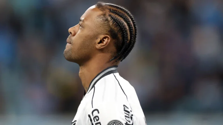 Zagueiro do Botafogo sofre grave lesão no joelho e só deve voltar em 2026