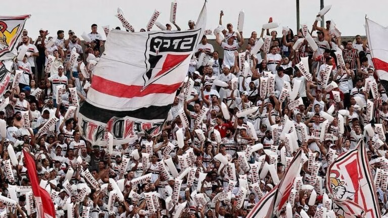 Michel Bastos detona gestão do São Paulo: “No caminho de virar Corinthians”