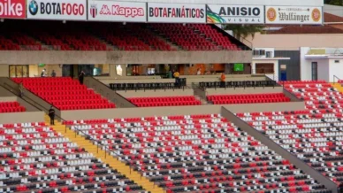 Torcedor do Botafogo-SP passa mal e morre na arquibancada do estádio
