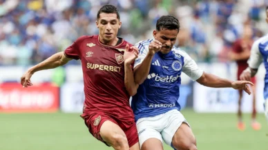 Cruzeiro tropeça contra Fluminense e se complica na briga pelo título