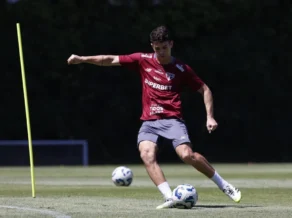 São Paulo: Oscar se pronuncia após arritmia cardíaca e desmaio