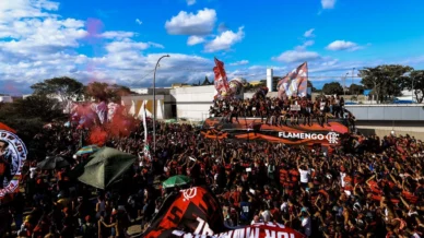Xenofobia? Recepção da torcida do Flamengo vira polêmica entre jornalistas