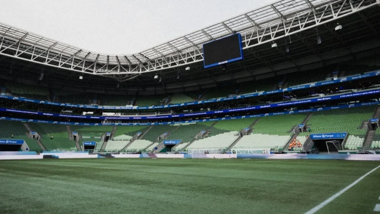 Palmeiras x Fluminense: escalações e onde assistir ao jogo do Brasileirão