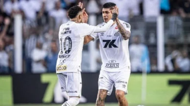 Com Neymar de volta, Santos fica no empate com Fortaleza na Vila Belmiro