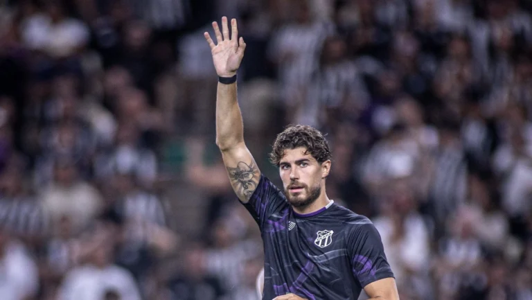 Presidente do Ceará revela condições para Pedro Raul permanecer para 2026