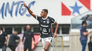 Remo bate o Goiás, conquista o acesso e volta à elite após mais de 30 anos