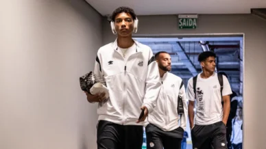 Sem Neymar, Robinho Jr. é titular pela primeira vez em Palmeiras x Santos
