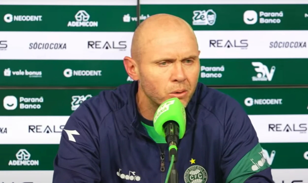 Ceará encaminha contratação de treinador campeão com o Coritiba