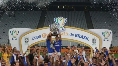 Cruzeiro e Corinthians já decidiram Copa do Brasil; relembre