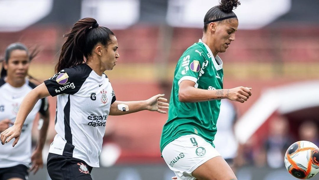 Palmeiras usa vantagem contra Corinthians e é campeão do Paulistão Feminino