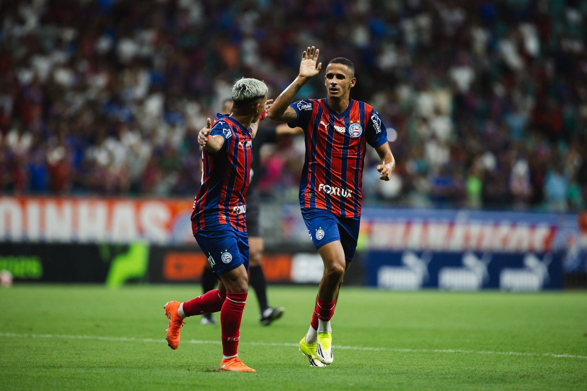 Bahia goleia Barcelona de Ilhéus e dispara na liderança do Baianão