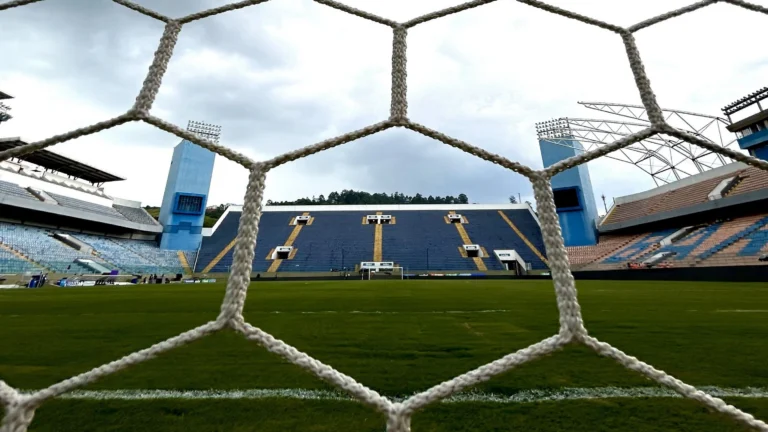 Palmeiras x Santos: escalações e onde assistir ao jogo do Paulistão