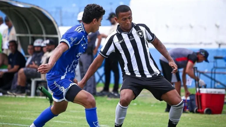 Botafogo marca no fim e estreia com vitória na Copinha