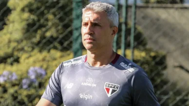 Crespo tenta blindar São Paulo de crise, mas diz que politica influencia