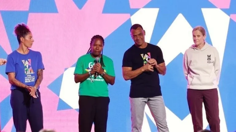 Fifa lança marca da Copa do Mundo Feminina de 2027 em evento no Rio