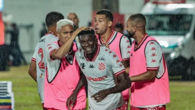 Sem vencer no Cariocão, Flamengo vê show de Garrinsha e perde para Bangu