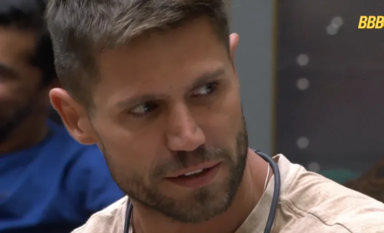 “Me empurrou muito feio”, diz Jonas após expulsão de Paulo Augusto