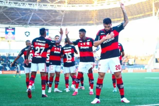 Neto falha, Flamengo vence o Botafogo e avança às semifinais do Carioca