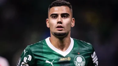 Andreas Pereira justifica gesto em pênalti polêmico : 
