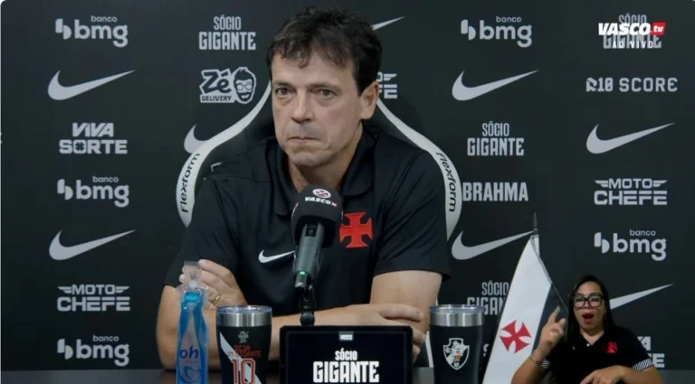 Diniz rebate críticas em mais um tropeço do Vasco em São Januário; assista