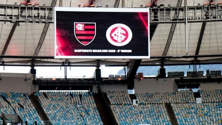 Flamengo x Internacional: escalações e onde assistir ao jogo do Brasileirão