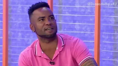 Orgias e agressão: ex-jogador Carlos Alberto é expulso de condomínio no Rio