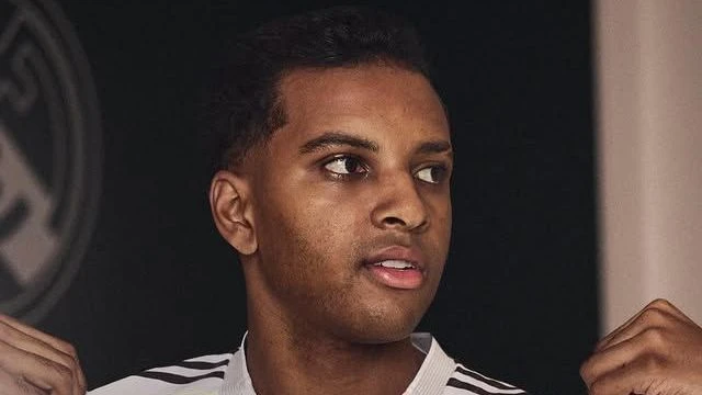 Rodrygo desabafa após lesão que o tira da Copa: “Não sei se mereço”
