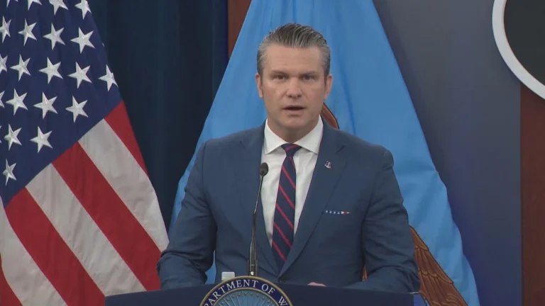 Secretário de Defesa diz que EUA vão definir termos para Irã se render