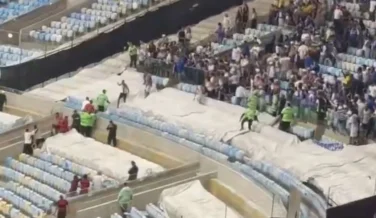 Torcedores do Cruzeiro e Flamengo brigam após partida no Maracanã