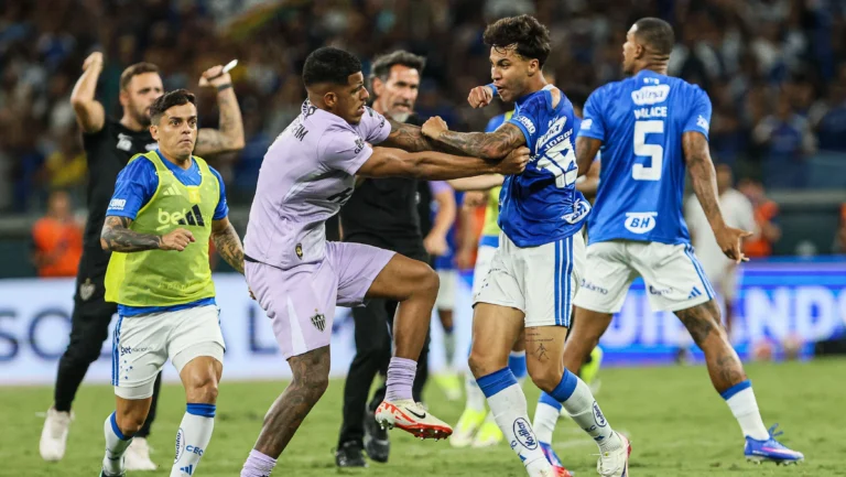 Atlético-MG x Cruzeiro teve 23 expulsões: saiba qual o recorde mundial