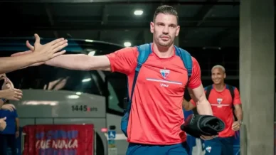 João Ricardo reprova em exames médicos e não deve jogar pelo Corinthians