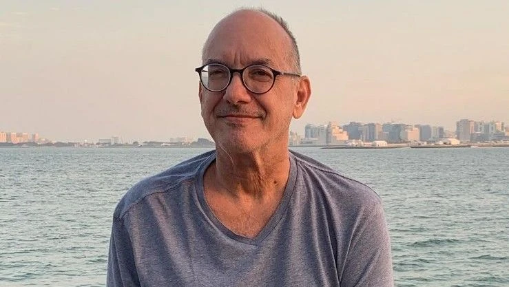 Comentarista Ledio Carmona é internado e desabafa em rede social