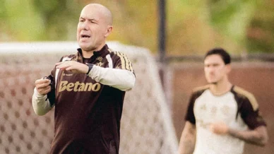 Leonardo Jardim abre o jogo sobre Flamengo em 2025 e explica recusa