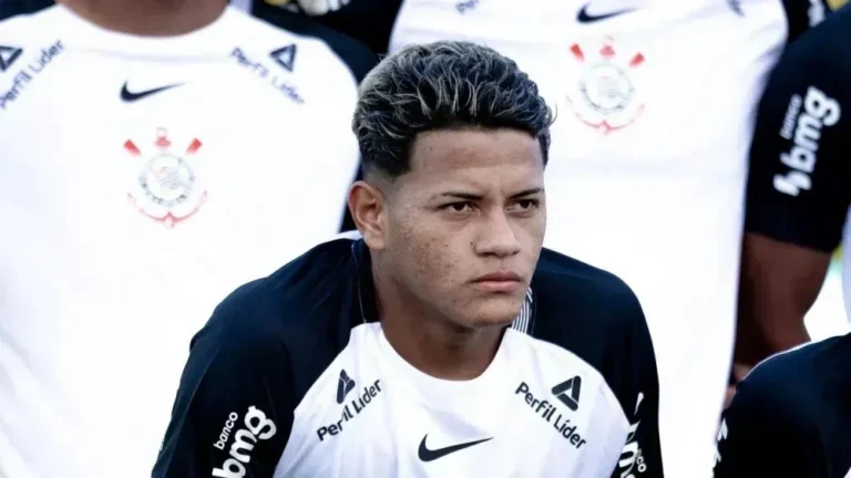 Corinthians: Dorival pede para artilheiro do sub-20 treinar no profissional
