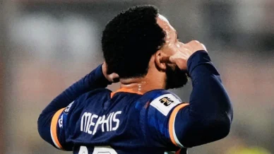Corinthians: lesão não impedirá viagem de Memphis Depay à Holanda