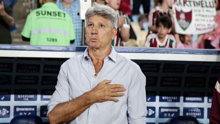 Renato Gaúcho retorna ao Vasco com cobrança ao elenco e pedido à torcida