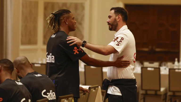 De volta à Seleção, Danilo comenta nova fase e avalia reencontro com Davide